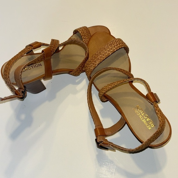 Kenneth Cole Reaction Sandals Criss Cross Strap “CHEERLEADER” Block Heel Size 8 - Picture 5 of 8